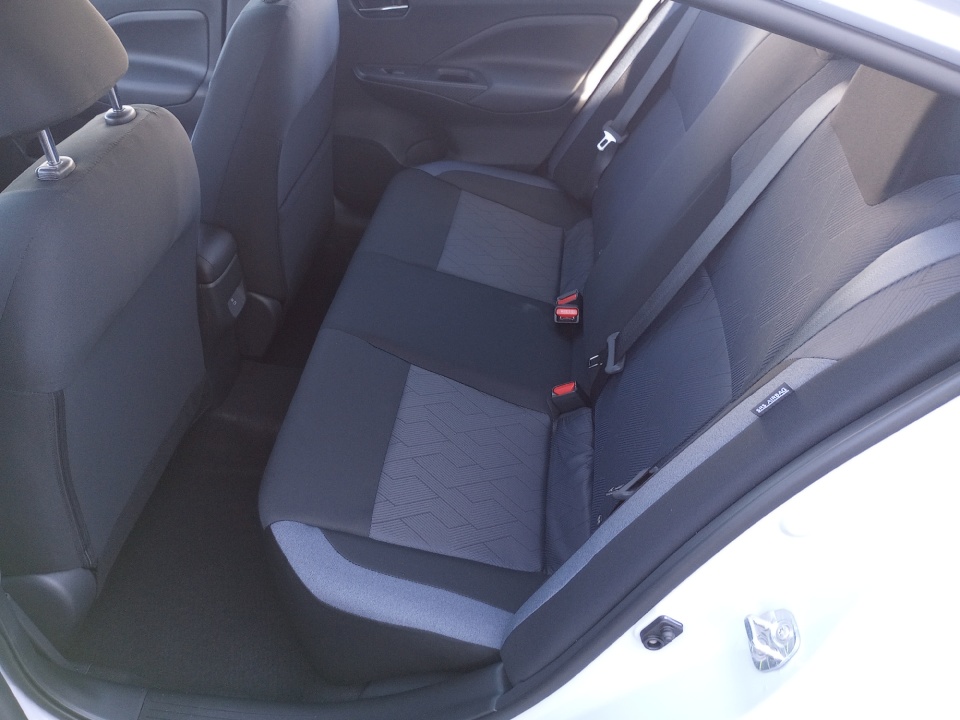 3N1CN8EV2SL882525 2025 Nissan Versa 1.6 SV