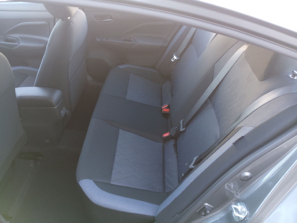 3N1CN8EV4SL895261 2025 Nissan Versa 1.6 SV