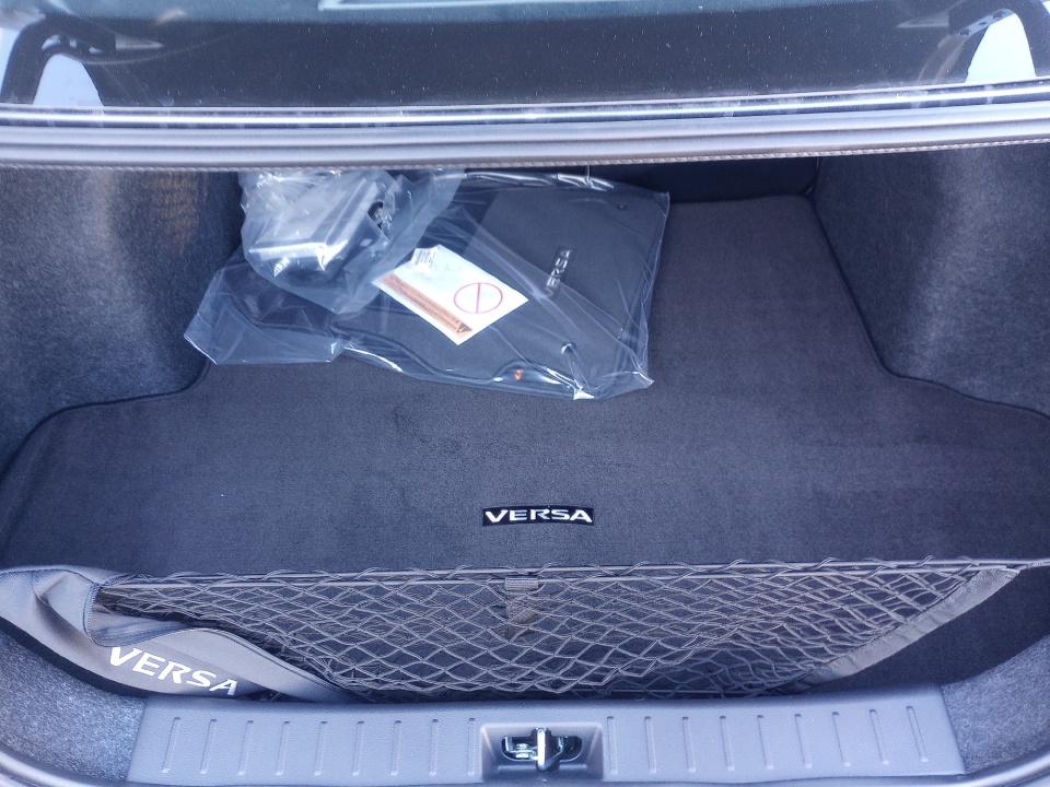 3N1CN8EV4SL895261 2025 Nissan Versa 1.6 SV