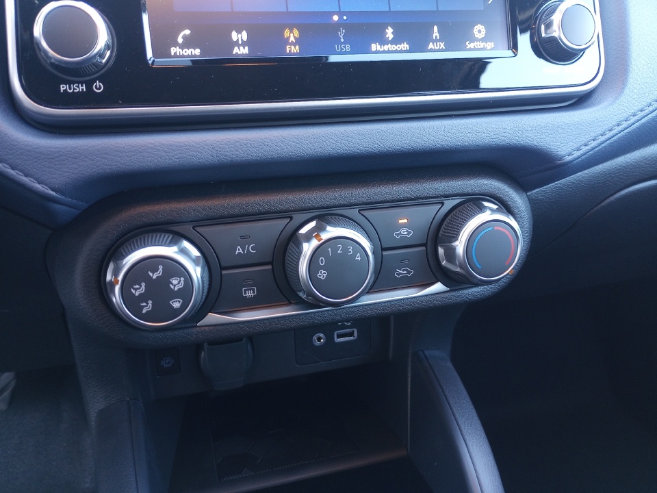 3N1CN8EV4SL895261 2025 Nissan Versa 1.6 SV