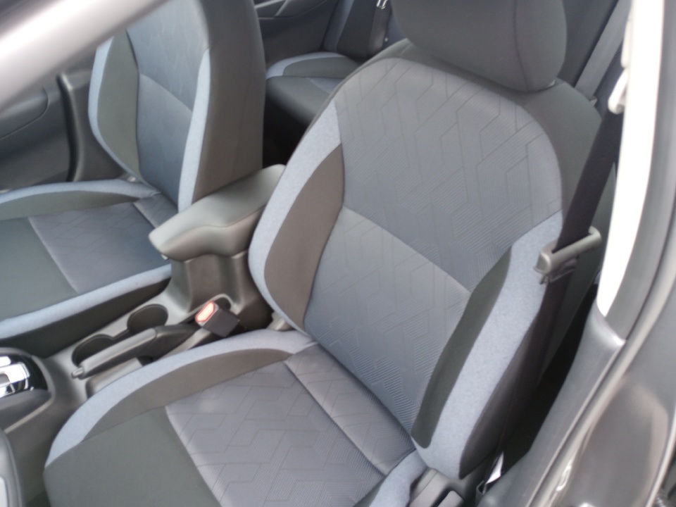 3N1CN8EV5SL887993 2025 Nissan Versa 1.6 SV