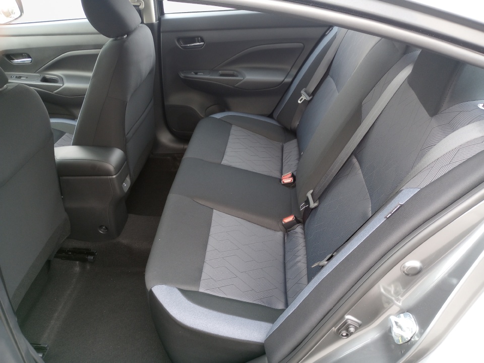 3N1CN8EV5SL887993 2025 Nissan Versa 1.6 SV