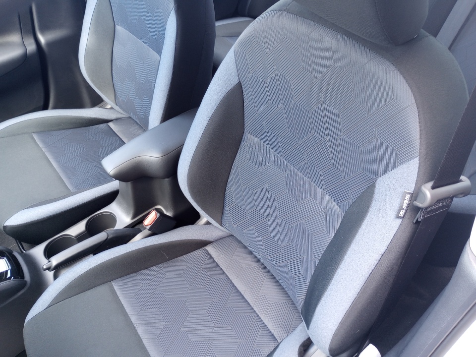 3N1CN8EV7SL873965 2025 Nissan Versa 1.6 SV