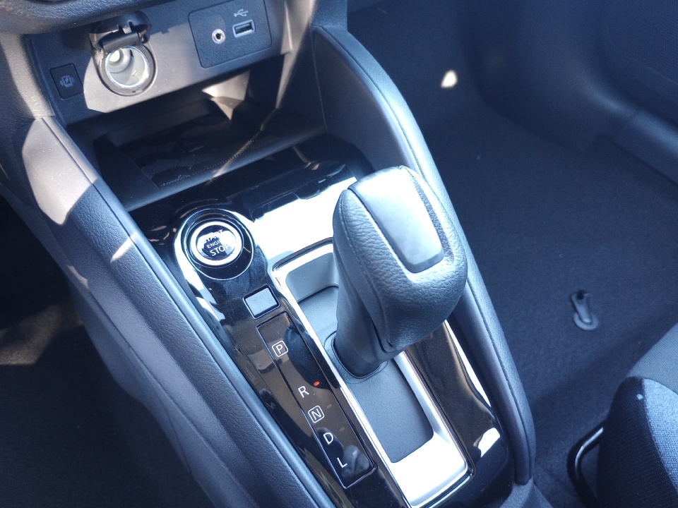 3N1CN8EV9SL895157 2025 Nissan Versa 1.6 SV