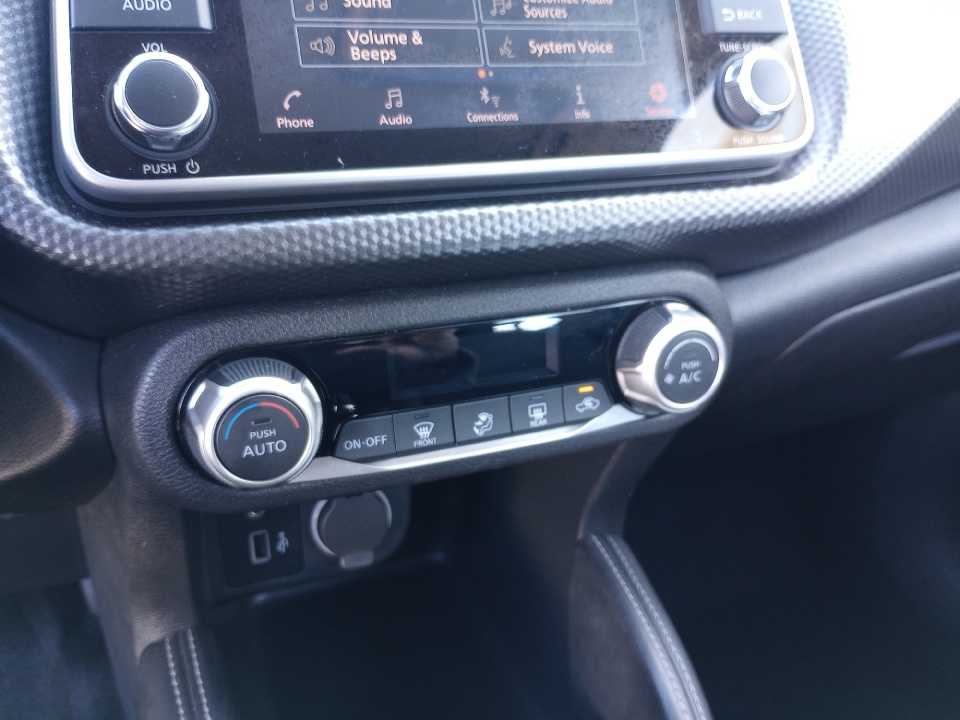 3N1CP5CU3KL510243 2019 Nissan Kicks SV