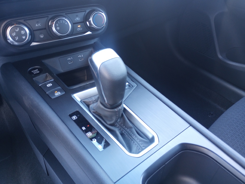 3N8AP6BE9TL356311 2026 Nissan Kicks S