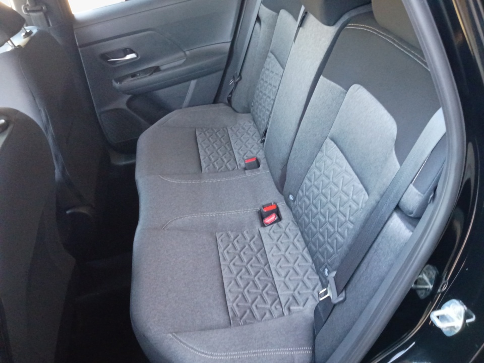 3N8AP6CE0TL410240 2026 Nissan Kicks SV