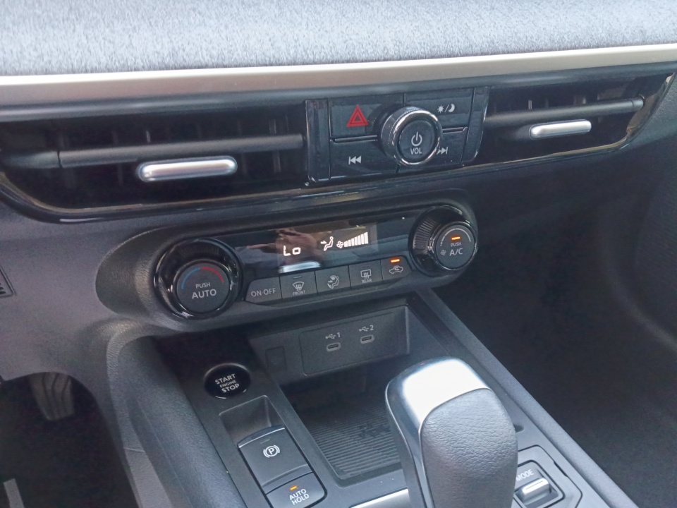 3N8AP6CE0TL410240 2026 Nissan Kicks SV