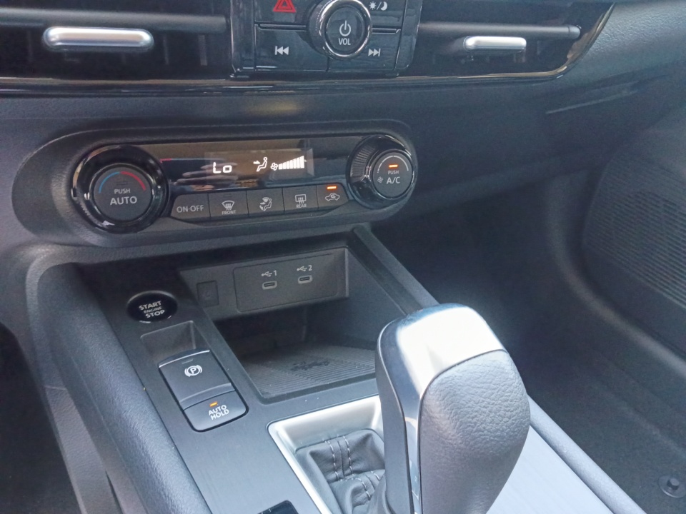 3N8AP6CE0TL410240 2026 Nissan Kicks SV