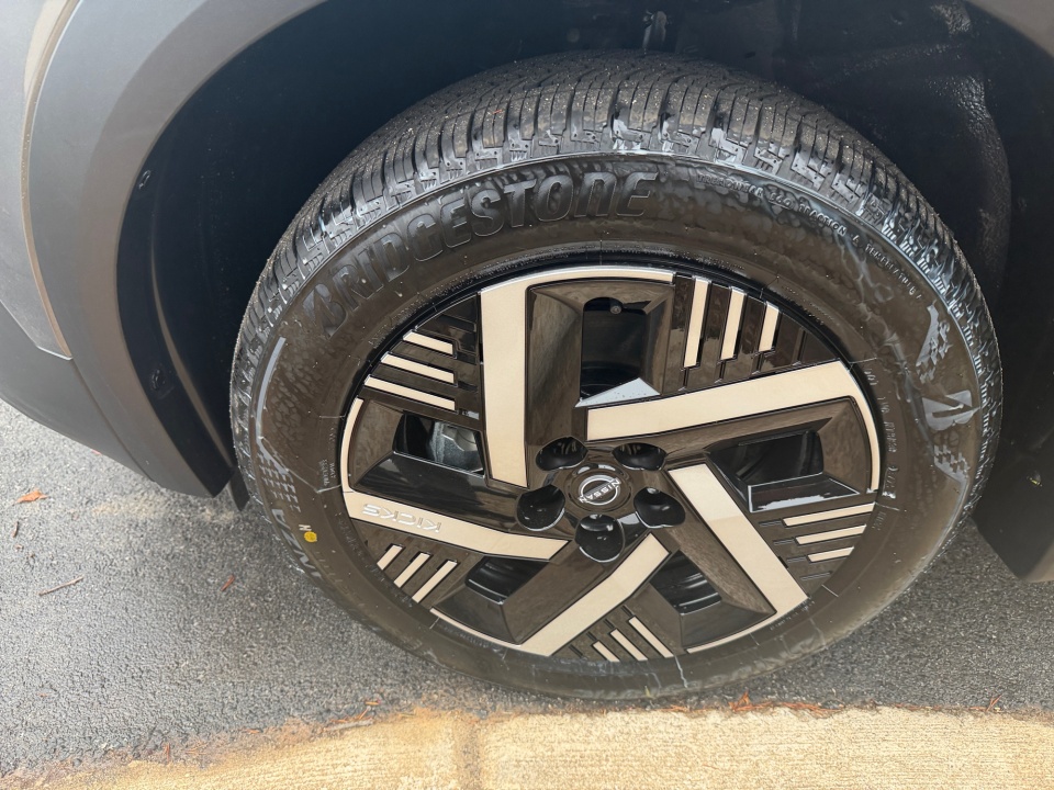 3N8AP6CE2TL338361 2026 Nissan Kicks SV