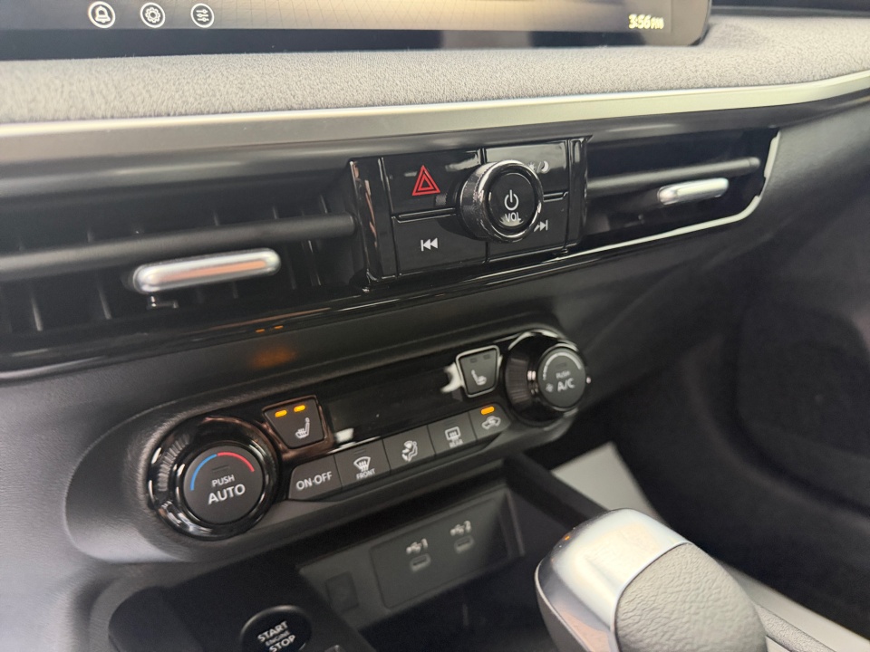 3N8AP6CE3TL336585 2026 Nissan Kicks SV