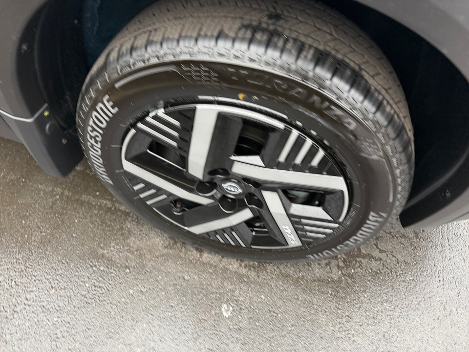 3N8AP6CE3TL336585 2026 Nissan Kicks SV