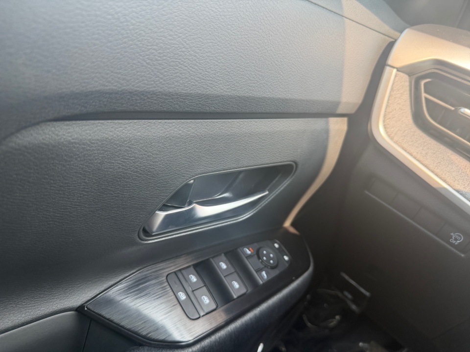 3N8AP6CE6TL433358 2026 Nissan Kicks SV