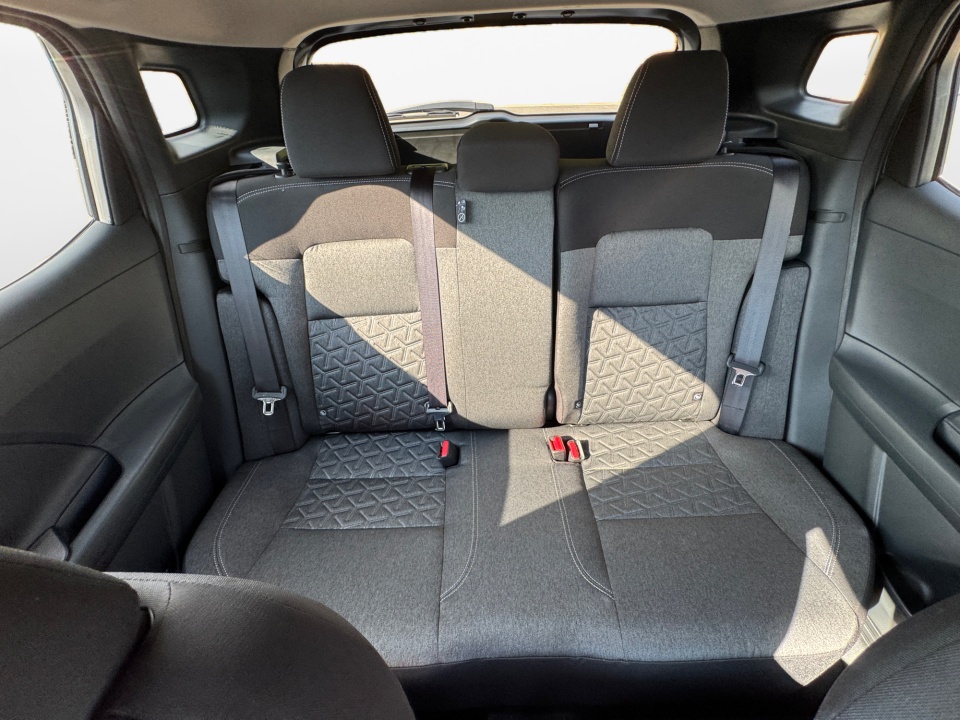 3N8AP6CE8TL312203 2026 Nissan Kicks SV