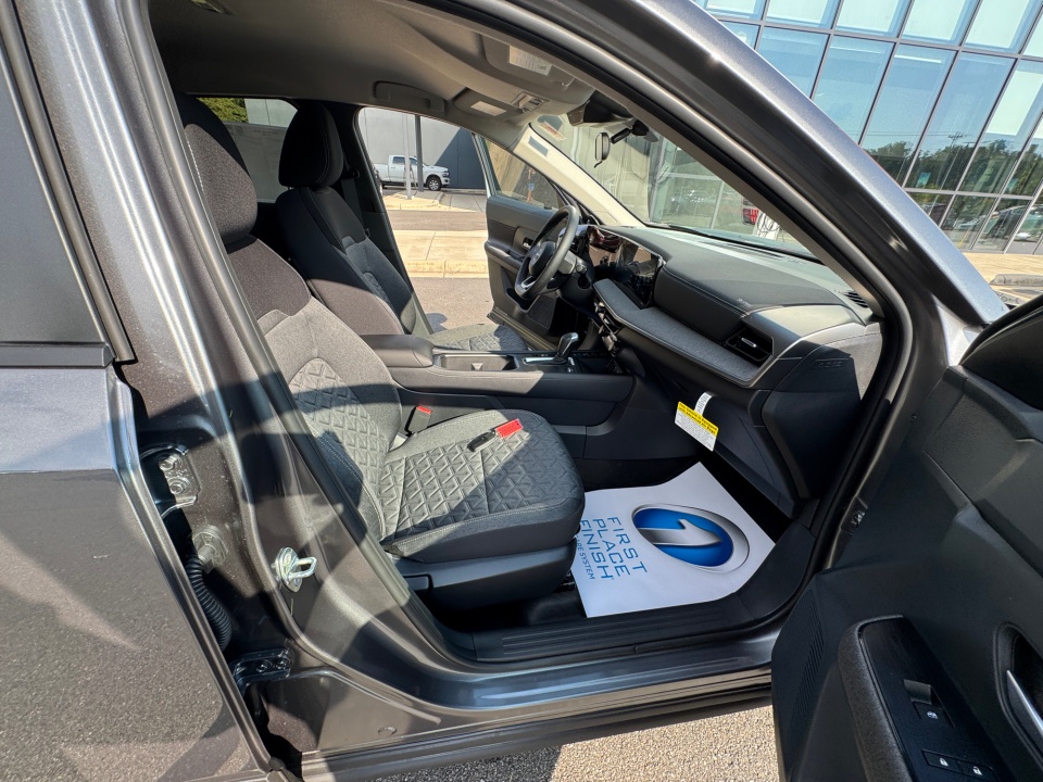 3N8AP6CE8TL312203 2026 Nissan Kicks SV