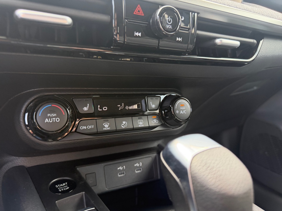 3N8AP6CE8TL424449 2026 Nissan Kicks SV
