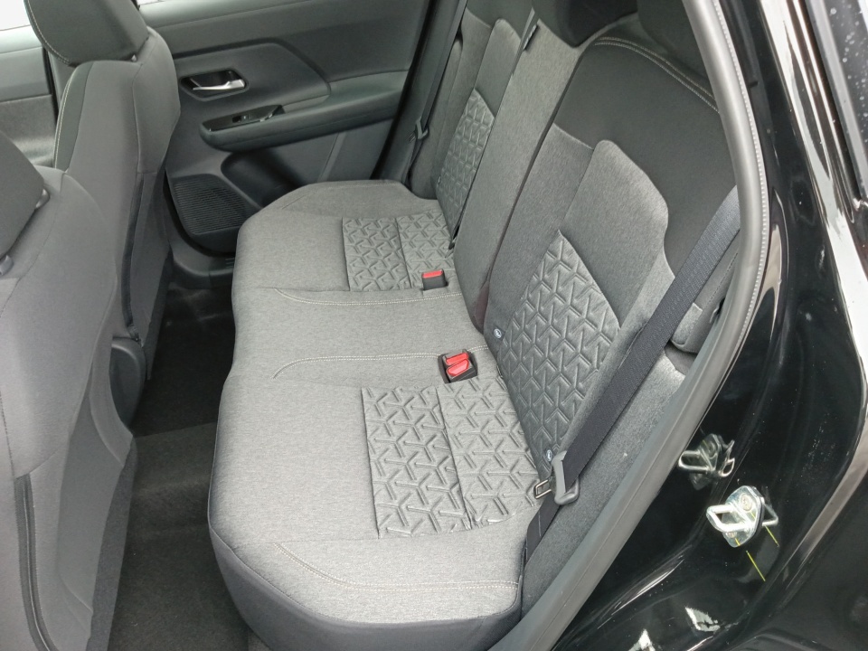 3N8AP6CE9TL440420 2026 Nissan Kicks SV