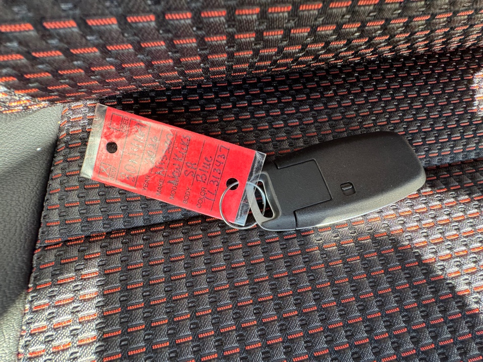 3N8AP6DA0TL313437 2026 Nissan Kicks SR