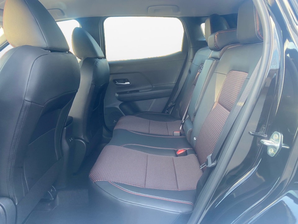 3N8AP6DA0TL334160 2026 Nissan Kicks SR