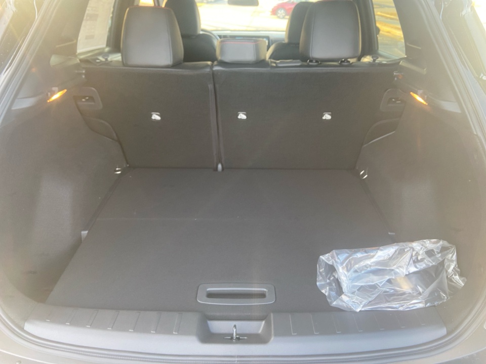 3N8AP6DA0TL334160 2026 Nissan Kicks SR