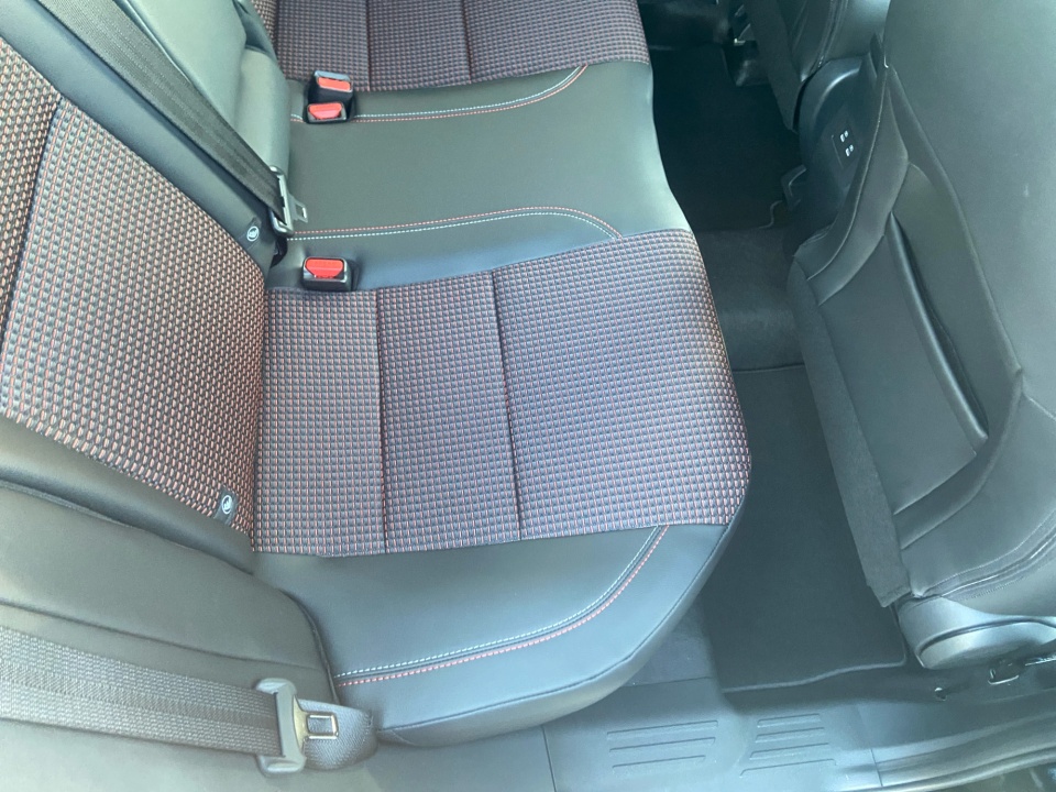 3N8AP6DA0TL334160 2026 Nissan Kicks SR