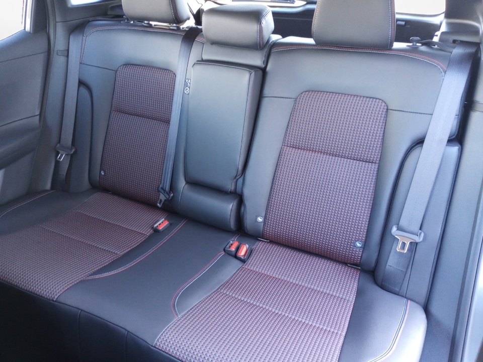 3N8AP6DA2TL326965 2026 Nissan Kicks SR