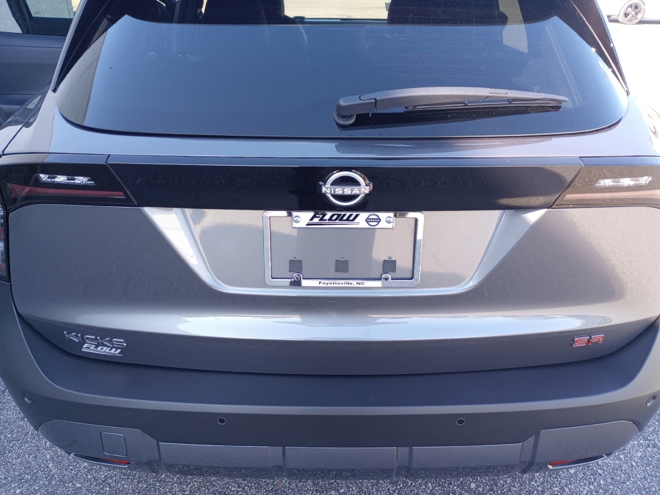 3N8AP6DA2TL326965 2026 Nissan Kicks SR