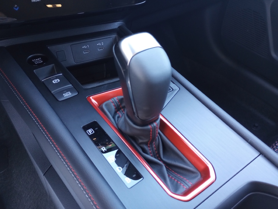 3N8AP6DA2TL326965 2026 Nissan Kicks SR