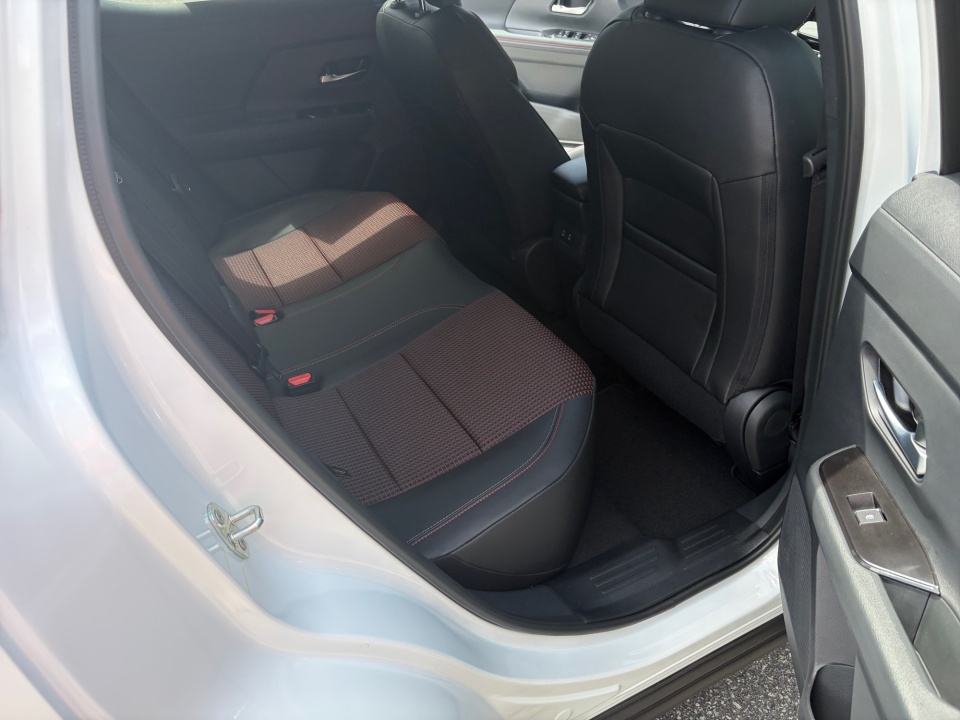 3N8AP6DA2TL422014 2026 Nissan Kicks SR