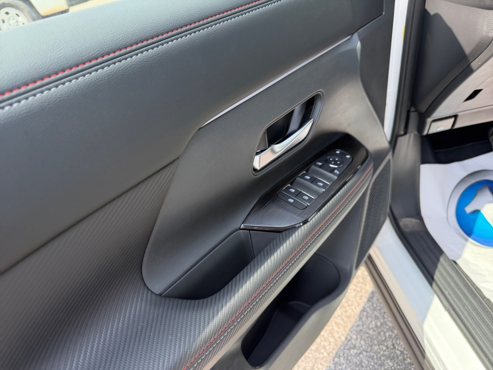 3N8AP6DA6TL422906 2026 Nissan Kicks SR