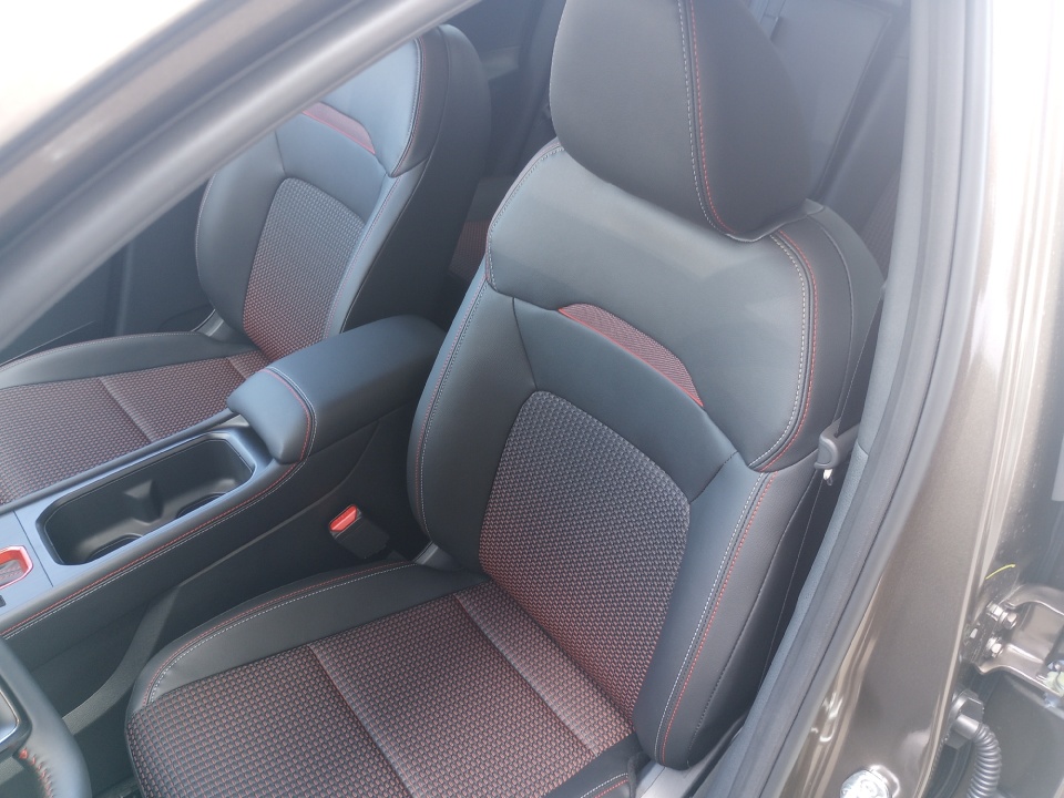 3N8AP6DA8TL314559 2026 Nissan Kicks SR