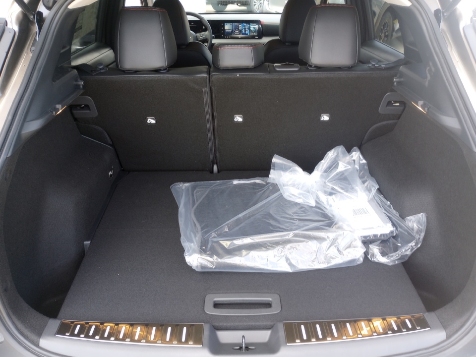 3N8AP6DA8TL314559 2026 Nissan Kicks SR