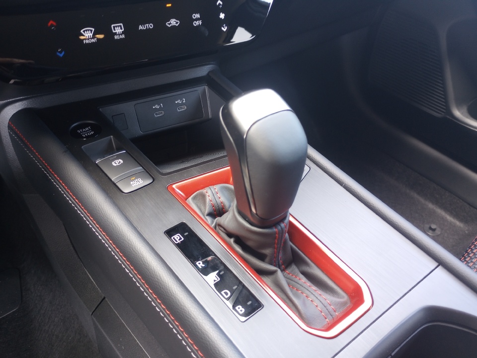 3N8AP6DA8TL314559 2026 Nissan Kicks SR