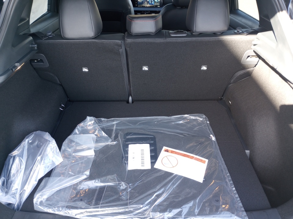 3N8AP6DC8TL312778 2026 Nissan Kicks SR