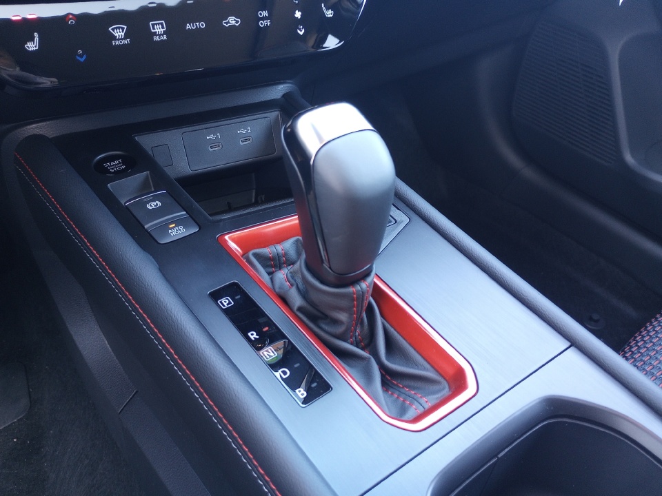 3N8AP6DC8TL312778 2026 Nissan Kicks SR