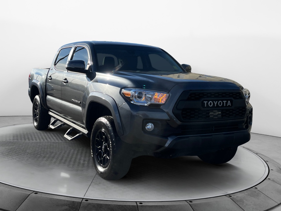 2022 Toyota Tacoma SR5 V6 Double Cab 4WD