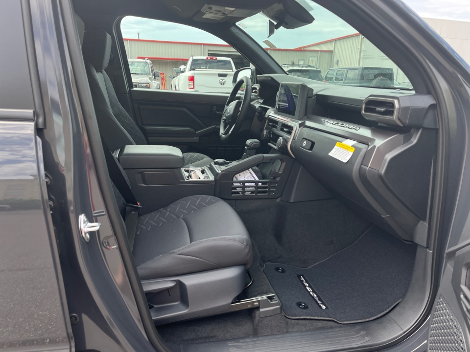 3TMLB5JN2TM273473 2026 Toyota Tacoma SR5
