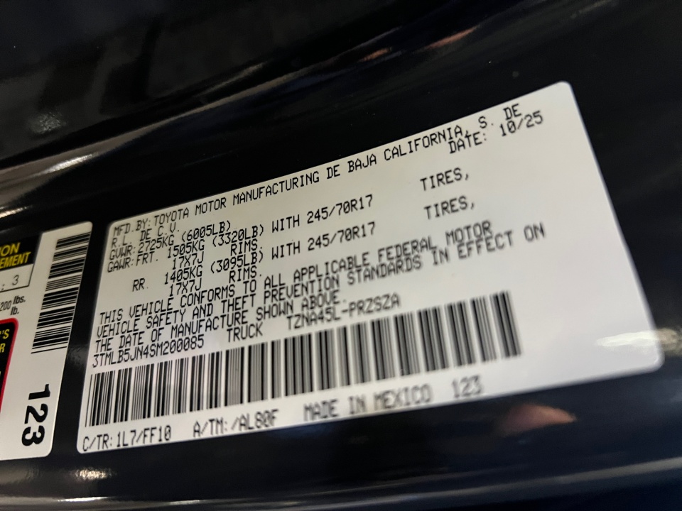 3TMLB5JN4SM200085 2025 Toyota Tacoma SR5