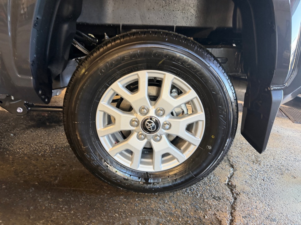 3TMLB5JN5TM272155 2026 Toyota Tacoma SR5
