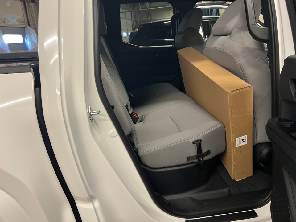 3TMLB5JN6SM198047 2025 Toyota Tacoma SR5