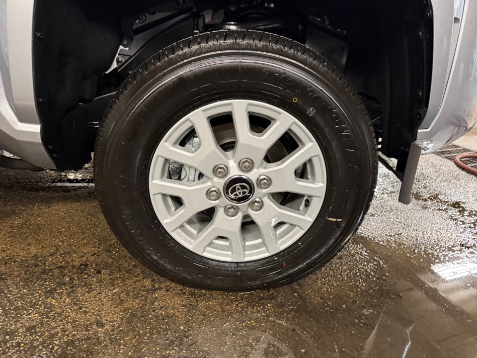 3TMLB5JN9TM215232 2026 Toyota Tacoma SR5