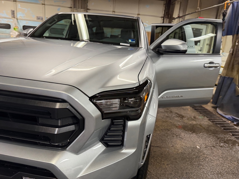 3TMLB5JN9TM215232 2026 Toyota Tacoma SR5