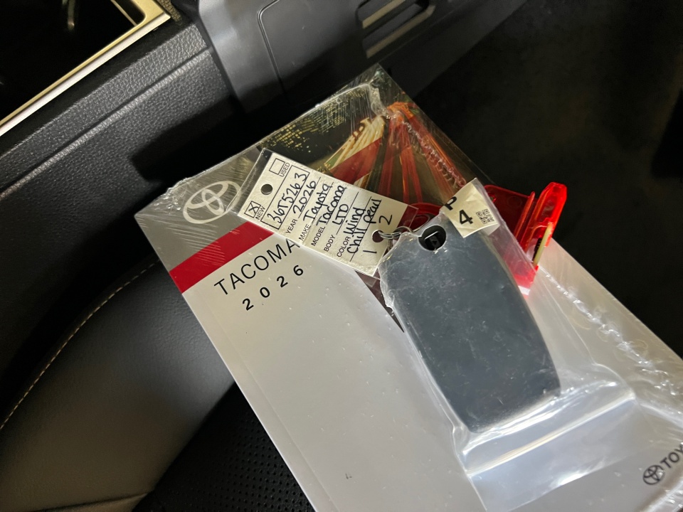 3TYLB5JN0TT120434 2026 Toyota Tacoma Limited