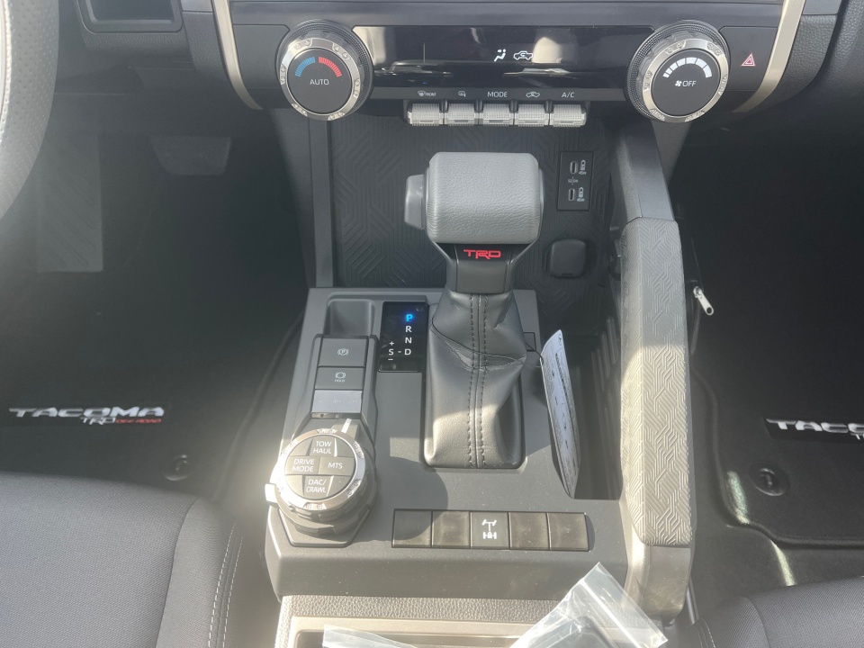 3TYLB5JN7ST104861 2025 Toyota Tacoma TRD Off Road