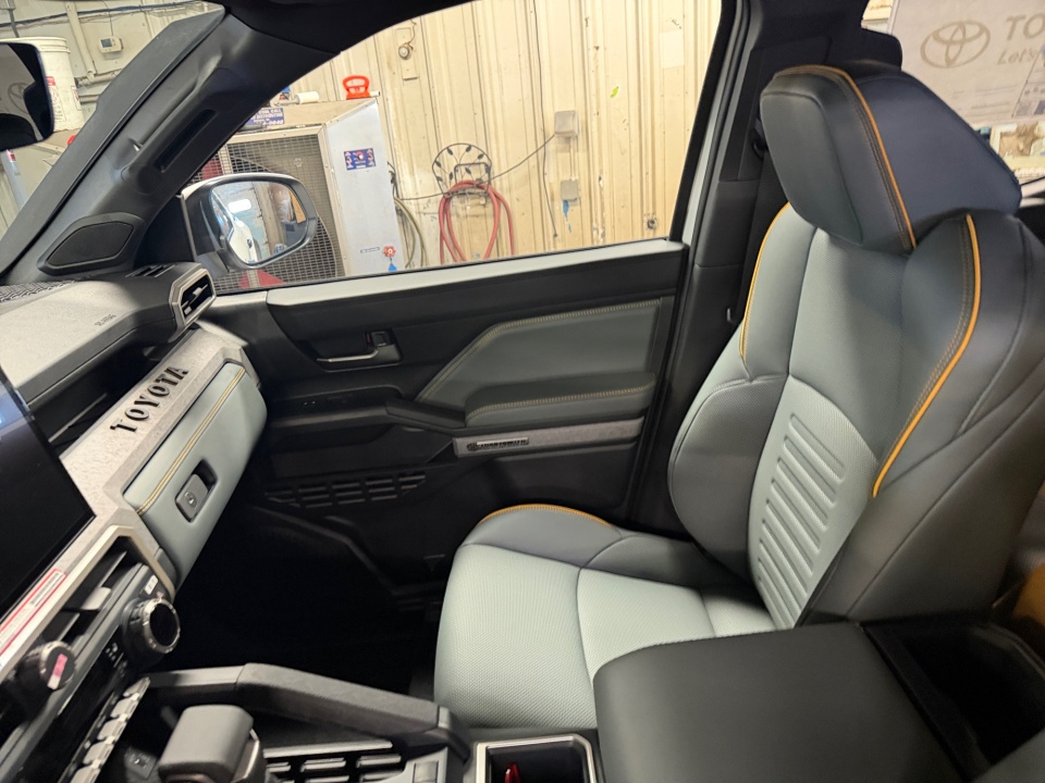 3TYLC5LN7TT052210 2026 Toyota Tacoma Hybrid Trailhunter