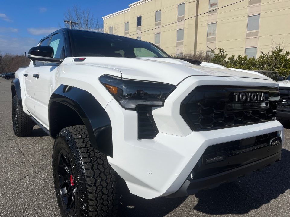 3TYLC5LN8TT052412 2026 Toyota Tacoma 4WD TRD Pro Hybrid