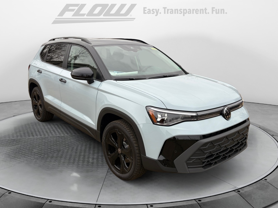 used 2026 Volkswagen Taos SE Black