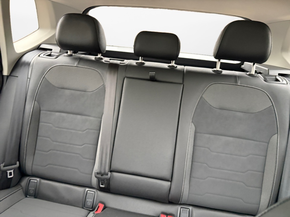 3VV2C7B20TM019500 2026 Volkswagen Taos SE Black