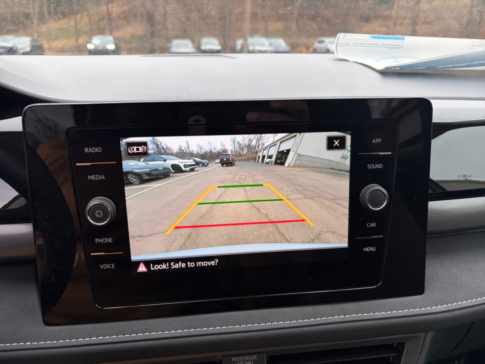 3VV2C7B20TM019500 2026 Volkswagen Taos SE Black