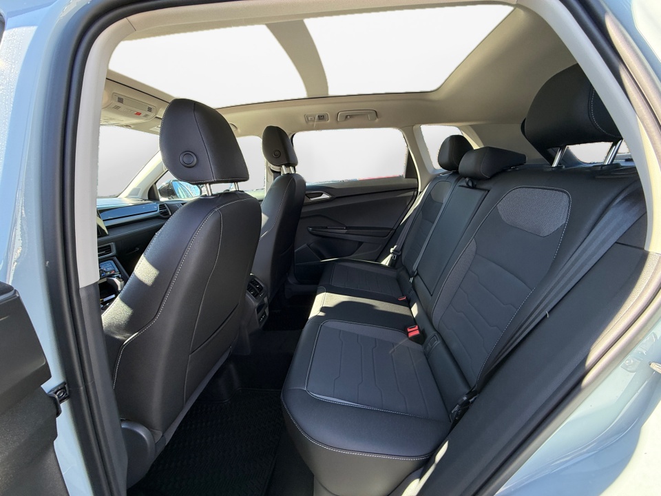 3VV2C7B26TM022501 2026 Volkswagen Taos SE Black